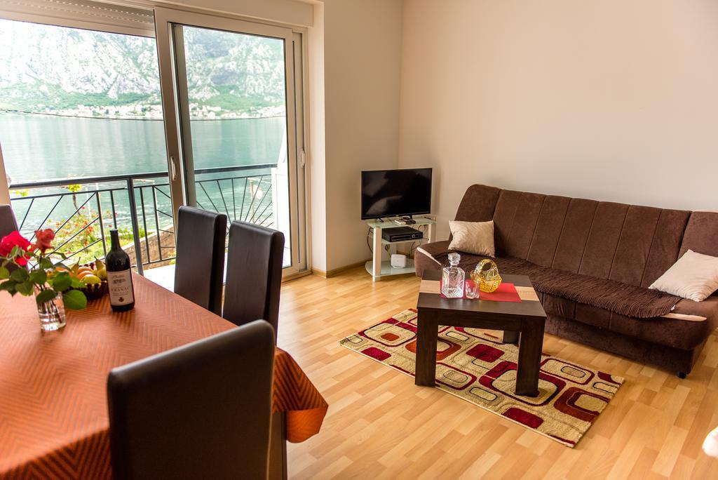 D@D Apartment โกตอร์ ภายนอก รูปภาพ
